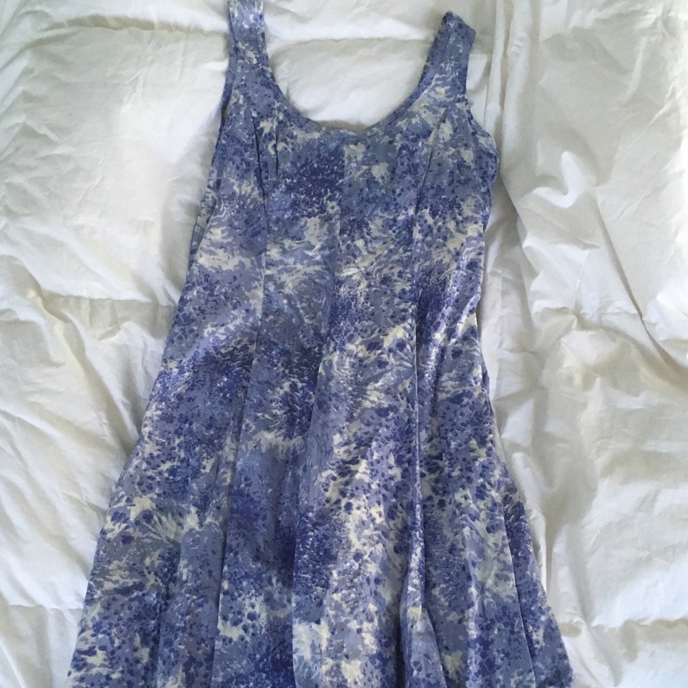 NWT Blue Floral Like Print Talbots Dress 6P